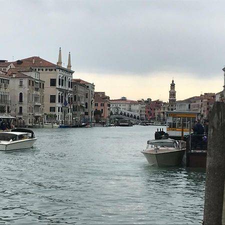 Palazzo Grassi And Accademia Bridge Superb House Apartment เวนิส ภายนอก รูปภาพ