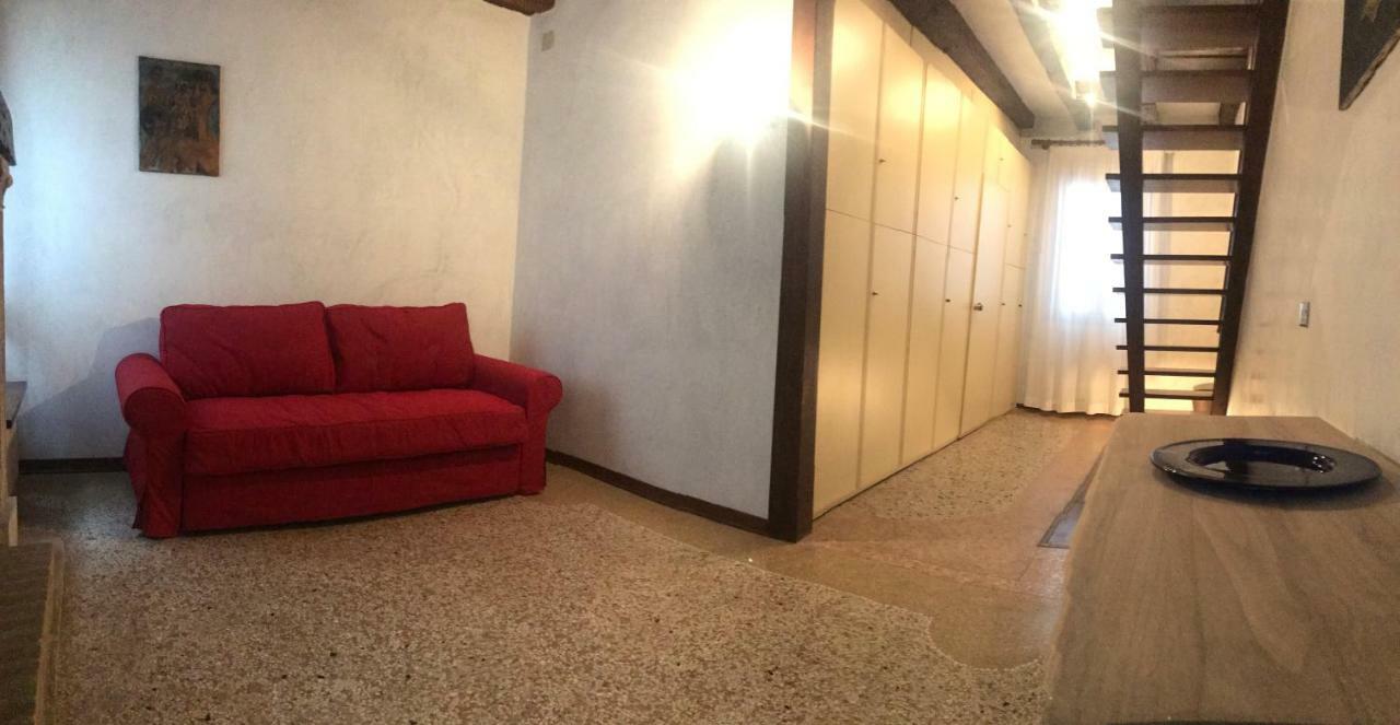 Palazzo Grassi And Accademia Bridge Superb House Apartment เวนิส ภายนอก รูปภาพ