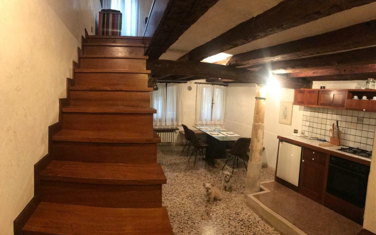 Palazzo Grassi And Accademia Bridge Superb House Apartment เวนิส ภายนอก รูปภาพ